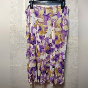 Jones New York Collection Size 12 Skirt Purple Floral
